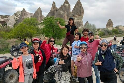 Visite en VTT de Capadocia à travers les cheminées de fées et la vallée de l'amour