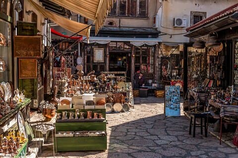Beograd til Tirana; Semi – Privat tur med Tour Leder & Bil