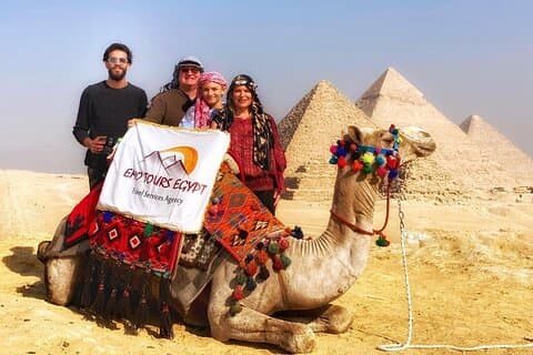 Privat 2 timers kameltur ved Pyramids of Giza fra Kairo