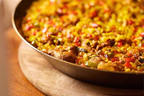 Kochen Sie authentische spanische Paella mit Classpop! in Denver