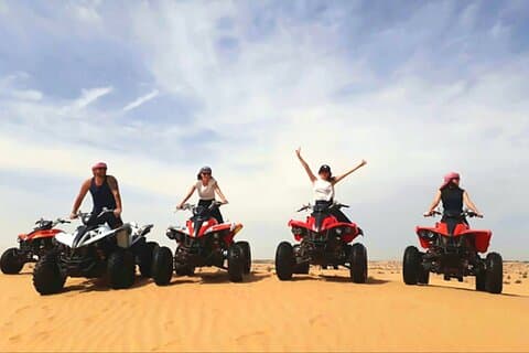 2-dages Hurghada fra Luxor inklusive Safari Tour & 5* Stars Hotel