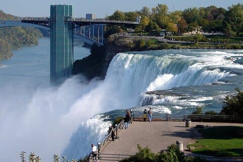 Privé 2-daagse betoverende Niagara Falls-tour vanuit New York City