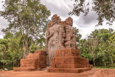 Visite privée de 1 jour à Koh Ker et Preah Khan Kampong Svay
