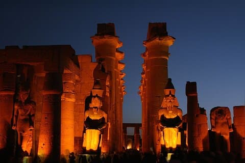 Karnak Temple by Night : Ljud, ljus och historia får liv