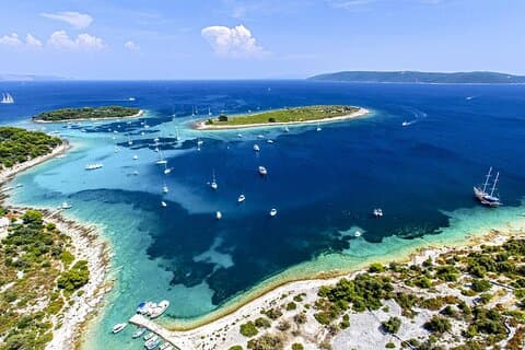 Split: Excursão de meio dia de barco para Blue Lagoon, Trogir e Čiovo