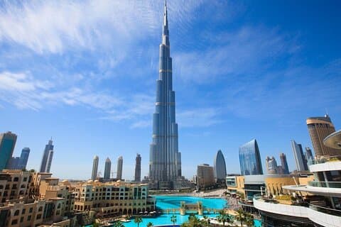 Genießen Sie Dubai mit einem Burj Khalifa-Ticket und einem 3-Gänge-Mittag- oder Abendessen