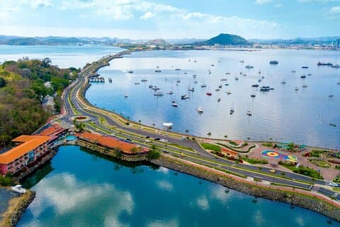 Passeio turístico pela cidade do Panamá