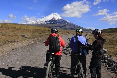 Tour in ebike 4 giorni : Cotopaxi, Quilotoa, Chimborazo, Baños