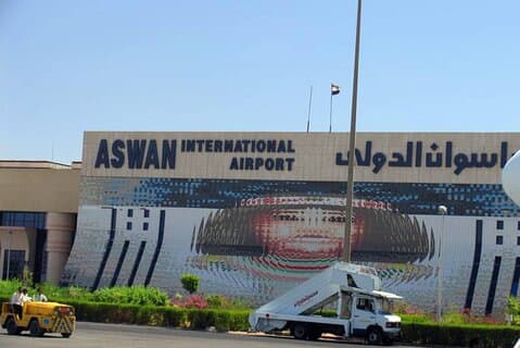 Traslado privado de salida de los hoteles de Asuán al aeropuerto de Asuán