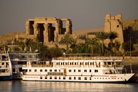 4 Night 5 Days Nile kryssning från Luxor till Aswan
