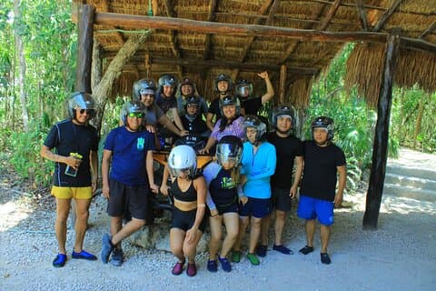Tour condiviso di ATV Express & Ziplines e Cenote Swim da Cancun