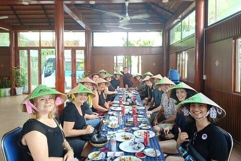 Unik gård til bord madlavningskursus med topkok i Vietnam