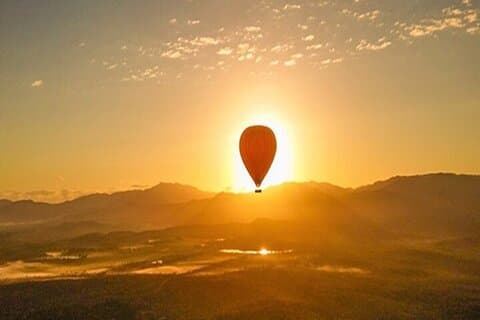 Cairns varmluftsballon + Kuranda Day Tour Combo