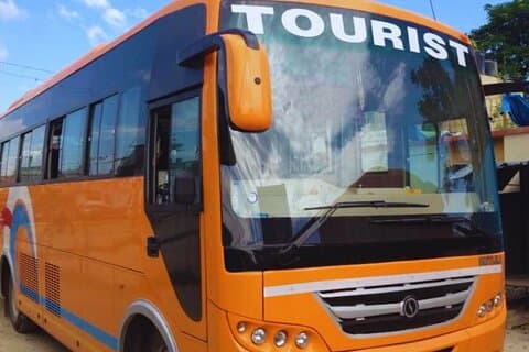 Billetes de autobús turístico: Katmandú a Pokhara o Pokhara a KTM