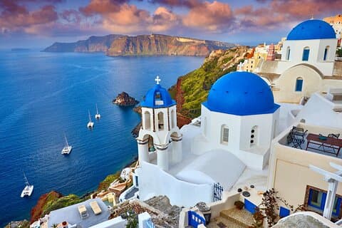 Santorini Delight: Mini-Group Tour for Cruise Passengers