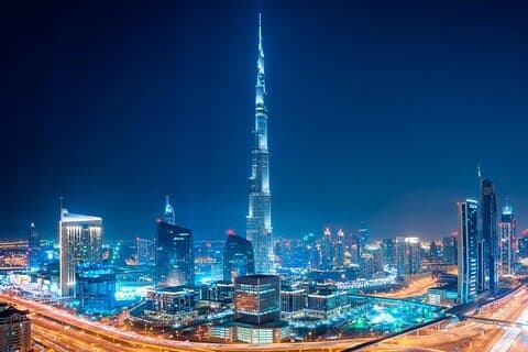Goditi l'incredibile Burj Khalifa con pranzo o cena con i biglietti