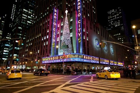 Mob Hits of Midtown: NYC Self-Guided Crime Mystery Walk