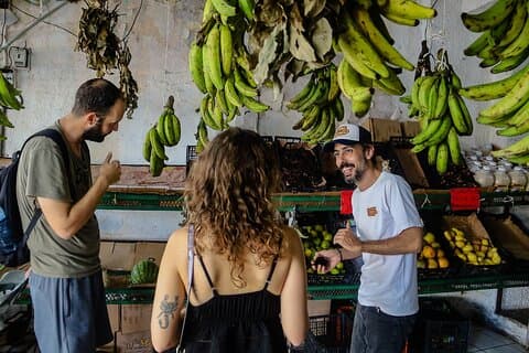 Kulinarischer Rundgang durch Cancún: Lokale Speisen, Märkte und Straßenkunst.