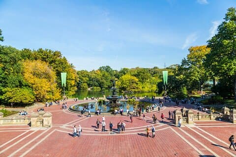 Bli kär i New York: Självguidad romantisk berättelse promenad