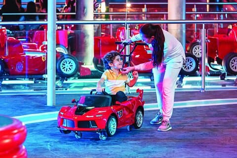 Billets Ferrari World avec transfert privé en option