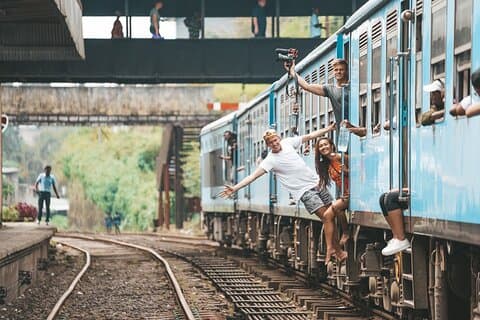 Kandy naar Nuwaraeliya per trein Nuwaraeliya stadstour en drop Ella