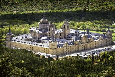 Magnificent El Escorial and Unique Segovia