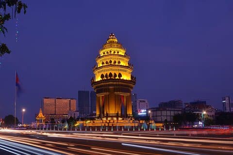 Tour guidato privato esperto e scopri di più sui Khmer rossi