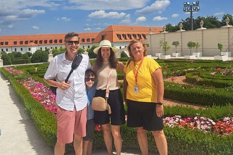Visite privée de la ville de Bratislava : Panorama Drive & Old Town Walking