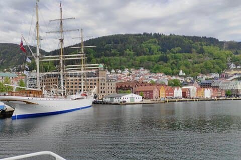 Private Tour in Bergen with Professional Guides