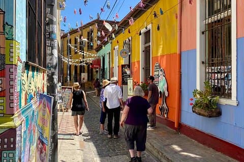 Private Valparaíso Day Tour with Wine or Coast Option