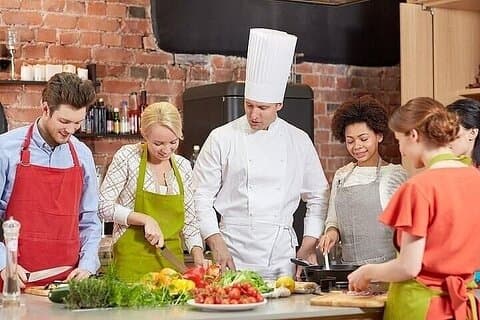 Pizza and Gelato Cooking Class in Milan - Small Group Only