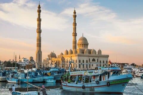 Private Sightseeing Tour From Safaga to Hurghada
