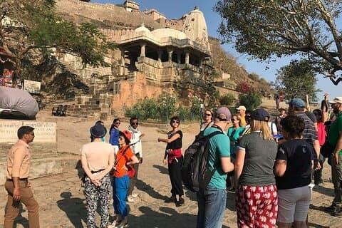 Dagstur fra Udaipur til Kumbhalgarh Fort og Ranakpur