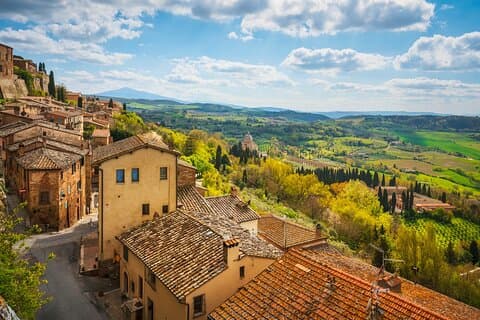 Privétour van een hele dag door Montalcino en Montepulciano vanuit Siena