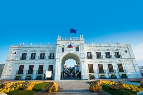 Privéwinkeltour van Marbella naar McArthurGlen Outlet