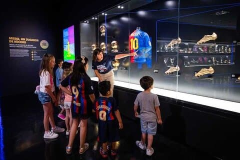 Privat tur på FC Barcelona Museum i Spania