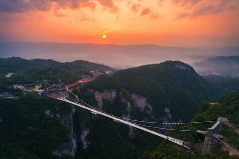 Privétour: Glazen brug en Baofeng-meer vanuit Zhangjiajie