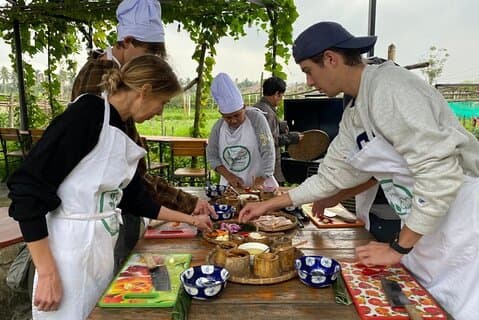フエ市の家庭料理教室