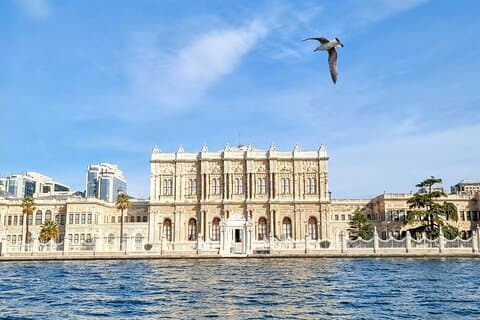 Seværdigheder i nærheden af Dolmabahce Palace and Sunset Yacht Experience