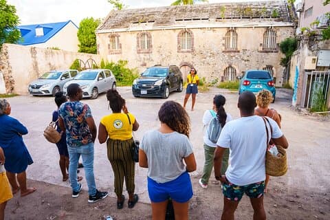 Historisk guidad vandringstur i Marigot av ISLAND FRIEND