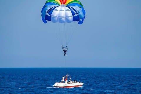 Sharm El Sheikh Parasailing Sobre el Mar Rojo