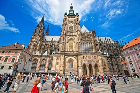 Château Hradcany de Prague et visite de la cathédrale Saint-Guy avec billets