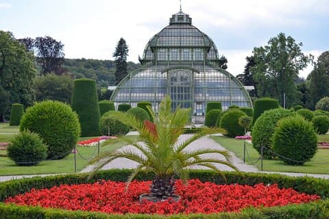 Schoenbrunn Palace Private Walking Tour in Vienna
