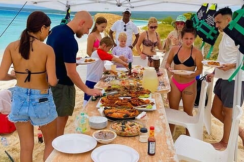 Tour Privado de 6 Horas Bahía de las Águilas y La Mina de Bauxita