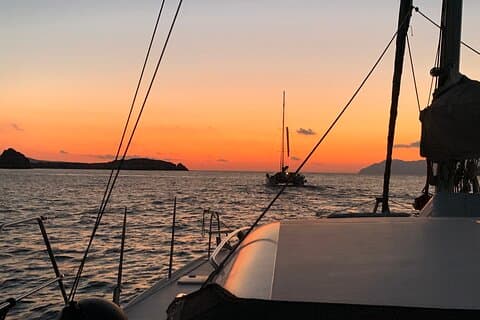 Cruzeiro de meio dia em catamarã à tarde em Kleftiko