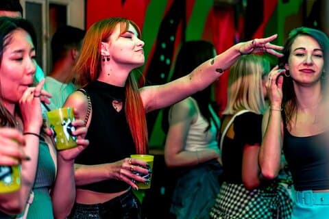Tournée des pubs du réveillon du Nouvel An à Madrid