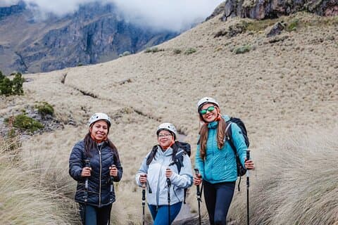 From Puebla: Iztaccihuatl hiking tour all-Inclusive private tour