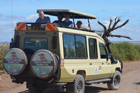 Amboseli, Tsavo West e Tsavo East Safaris de 6 dias