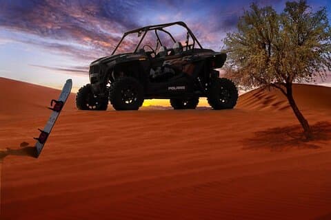 Polaris 1000CC Buggy 2-sits med kamelridning och sandskidor