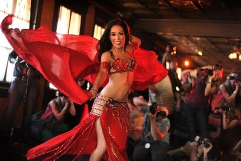 Cairo Nile Dinner Cruise med Belly Dancer Show